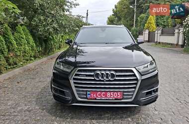 Внедорожник / Кроссовер Audi Q7 2016 в 