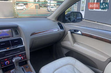 Внедорожник / Кроссовер Audi Q7 2014 в 