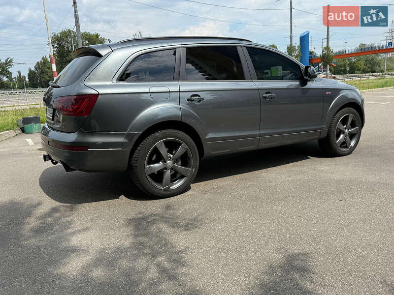 Внедорожник / Кроссовер Audi Q7 2014 в Киеве