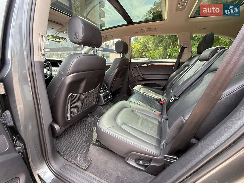 Внедорожник / Кроссовер Audi Q7 2014 в Киеве
