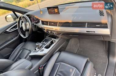 Внедорожник / Кроссовер Audi Q7 2017 в 