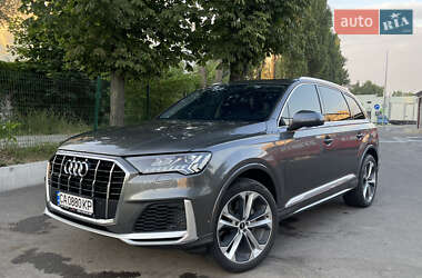 Audi Q7 2021