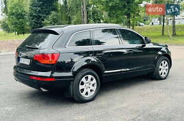 Внедорожник / Кроссовер Audi Q7 2006 в 