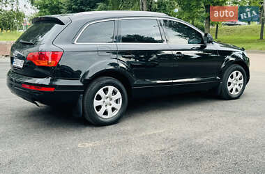 Внедорожник / Кроссовер Audi Q7 2006 в 