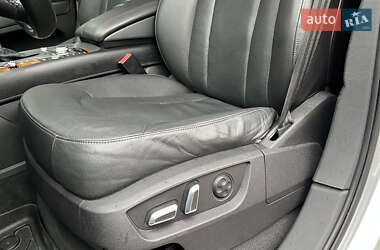 Внедорожник / Кроссовер Audi Q7 2013 в 