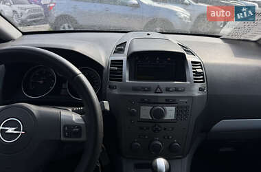 Внедорожник / Кроссовер Audi Q7 2013 в 