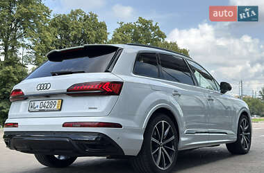 Внедорожник / Кроссовер Audi Q7 2020 в 