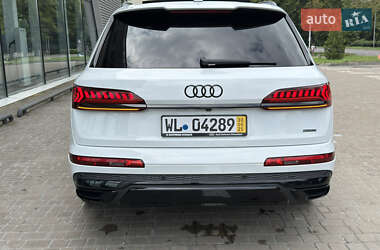 Внедорожник / Кроссовер Audi Q7 2020 в 