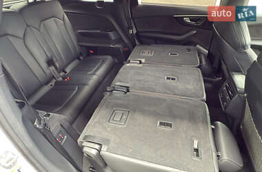 Внедорожник / Кроссовер Audi Q7 2020 в 
