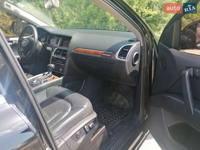 Позашляховик / Кросовер Audi Q7 2014 в Івано-Франківську
