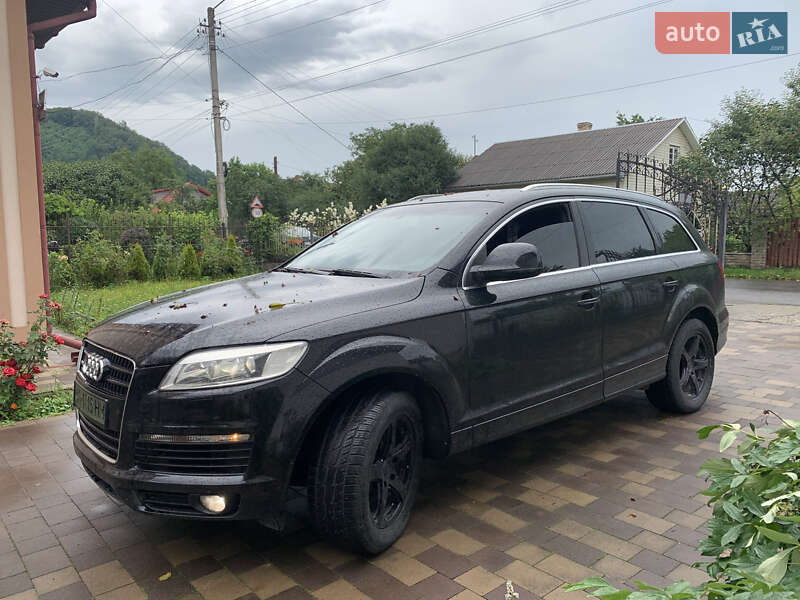 Внедорожник / Кроссовер Audi Q7 2006 в Надворной