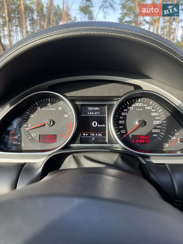 Позашляховик / Кросовер Audi Q7 2011 в Житомирі