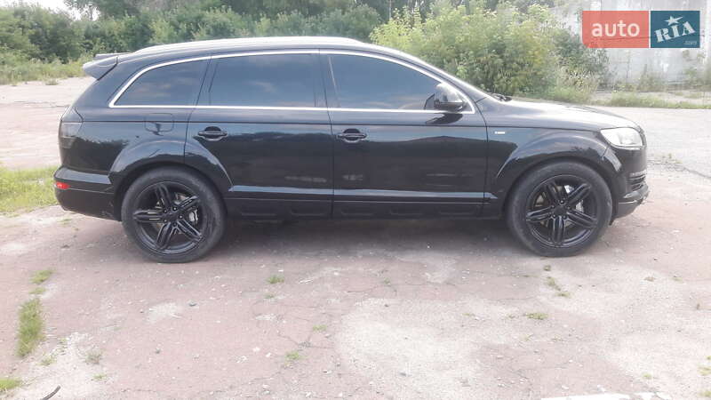 Внедорожник / Кроссовер Audi Q7 2006 в Глухове