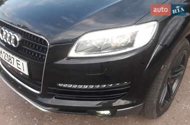 Внедорожник / Кроссовер Audi Q7 2006 в 