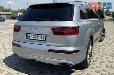 Внедорожник / Кроссовер Audi Q7 2017 в 