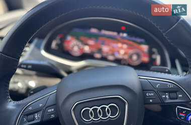 Внедорожник / Кроссовер Audi Q7 2017 в 
