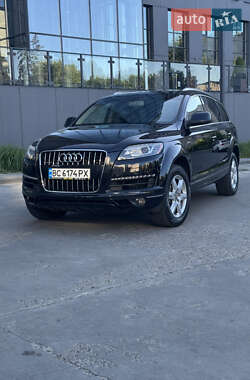 Внедорожник / Кроссовер Audi Q7 2015 в 
