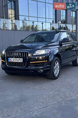 Внедорожник / Кроссовер Audi Q7 2015 в 