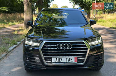 Внедорожник / Кроссовер Audi Q7 2017 в Черновцах