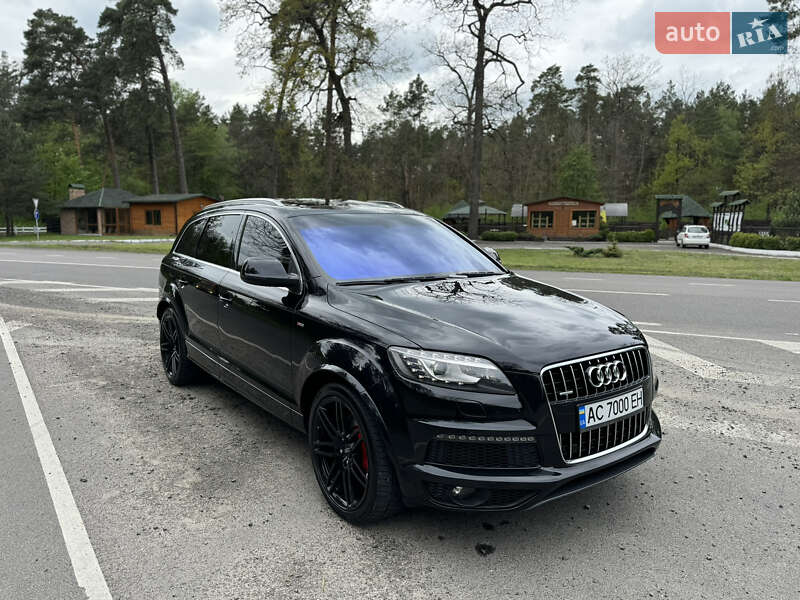 Внедорожник / Кроссовер Audi Q7 2010 в Луцке