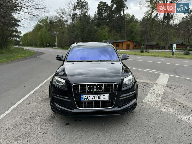 Внедорожник / Кроссовер Audi Q7 2010 в Луцке