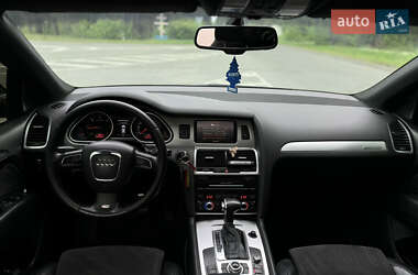 Внедорожник / Кроссовер Audi Q7 2010 в 