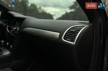 Внедорожник / Кроссовер Audi Q7 2010 в 