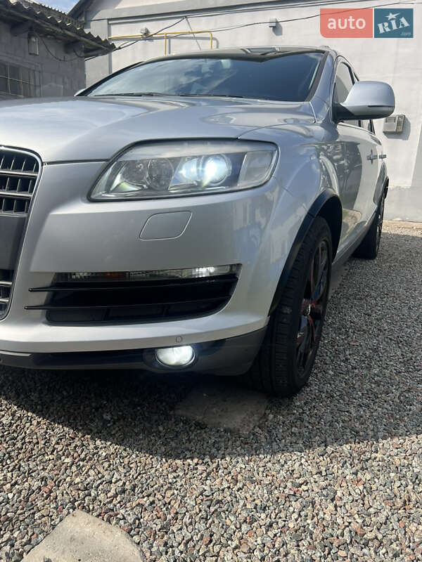 Внедорожник / Кроссовер Audi Q7 2007 в Борисполе