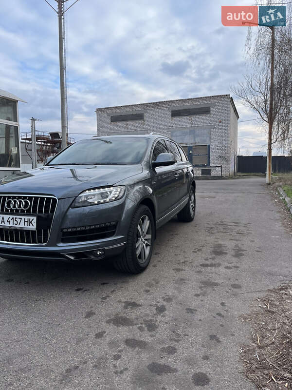 Внедорожник / Кроссовер Audi Q7 2014 в Кривом Роге