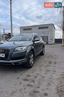 Внедорожник / Кроссовер Audi Q7 2014 в 