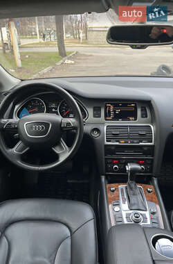 Внедорожник / Кроссовер Audi Q7 2014 в 
