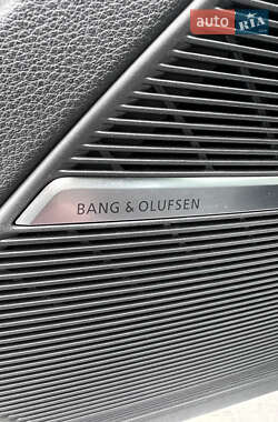 Внедорожник / Кроссовер Audi Q7 2023 в 