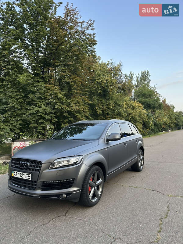 Внедорожник / Кроссовер Audi Q7 2006 в Киеве