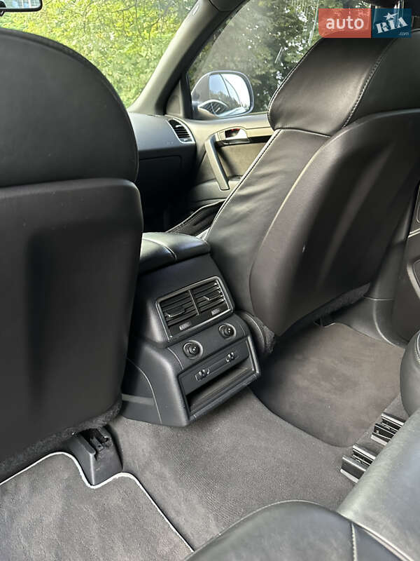 Внедорожник / Кроссовер Audi Q7 2006 в Киеве