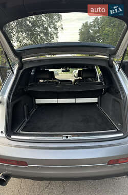 Внедорожник / Кроссовер Audi Q7 2006 в 