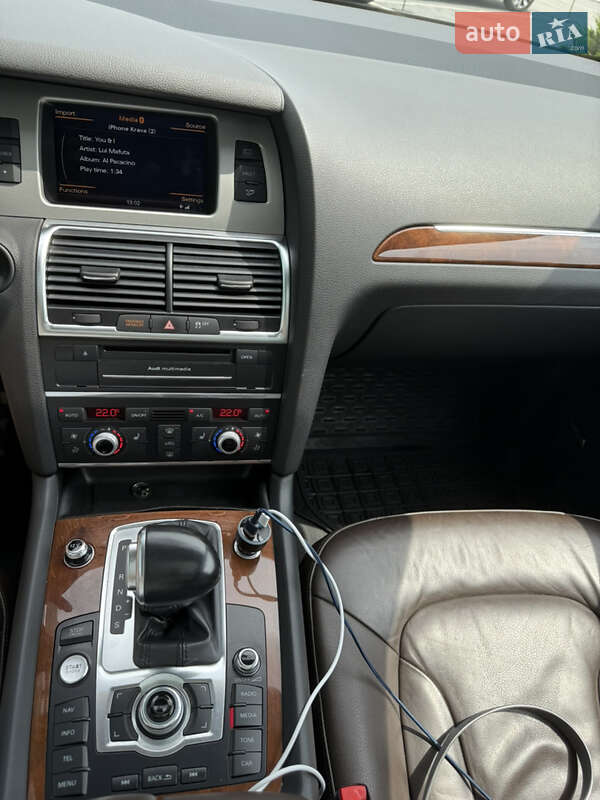 Позашляховик / Кросовер Audi Q7 2015 в Києві фото 11 Позашляховик / Кросовер Audi Q7 2015 в Києві