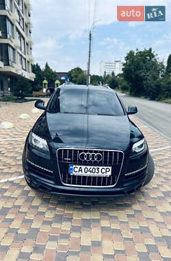 Позашляховик / Кросовер Audi Q7 2011 в 