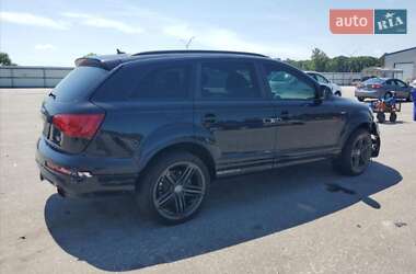 Внедорожник / Кроссовер Audi Q7 2015 в 