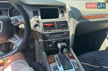 Внедорожник / Кроссовер Audi Q7 2013 в 