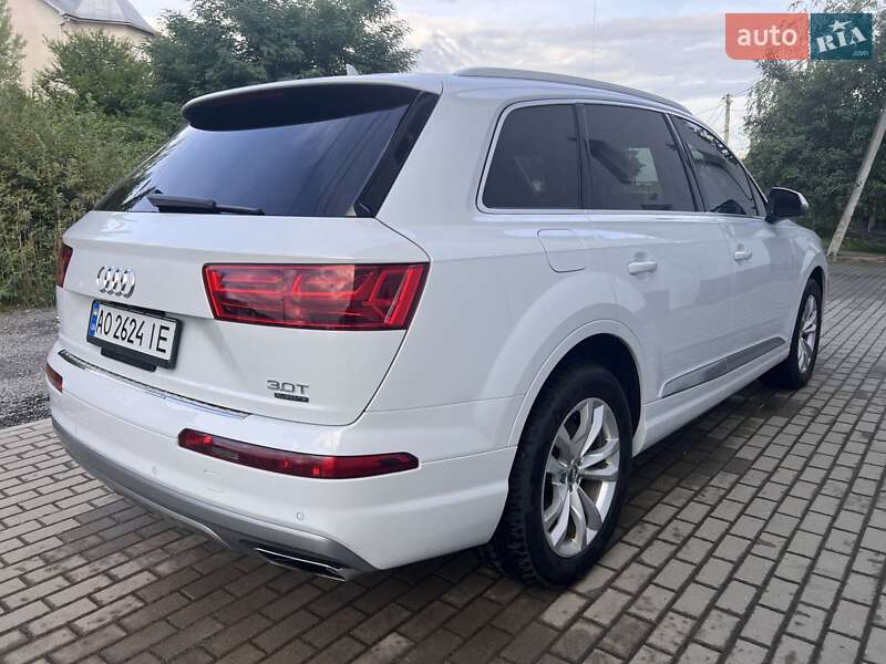 Внедорожник / Кроссовер Audi Q7 2018 в Ужгороде