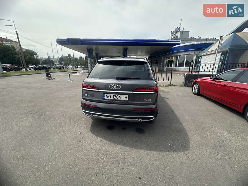 Позашляховик / Кросовер Audi Q7 2020 в Києві