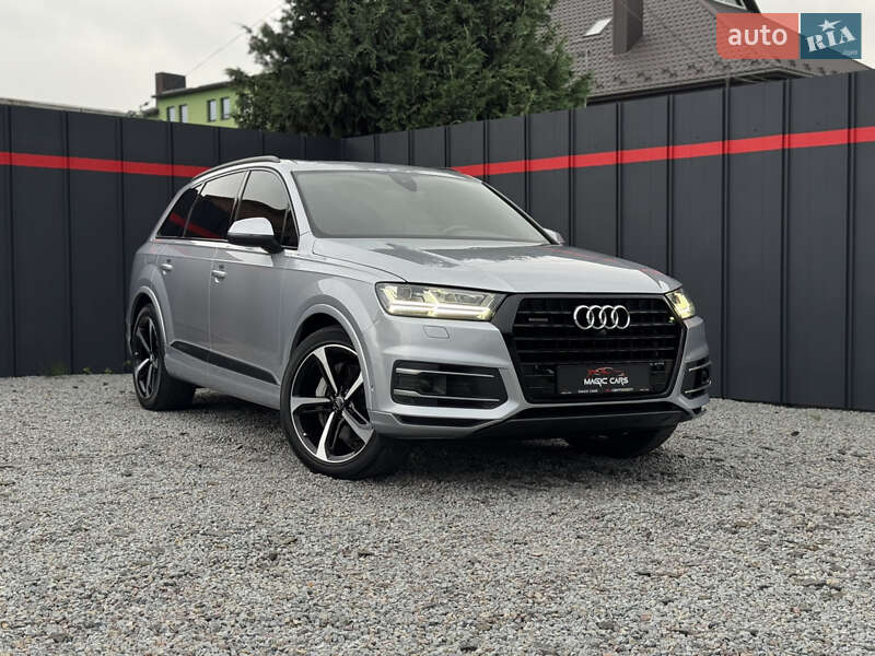 Внедорожник / Кроссовер Audi Q7 2019 в 