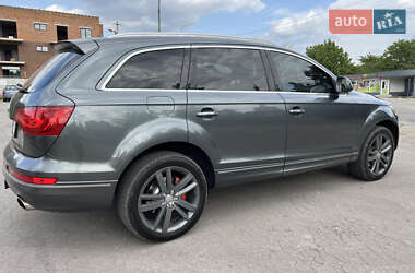 Внедорожник / Кроссовер Audi Q7 2012 в 