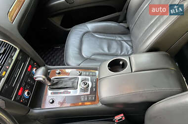 Внедорожник / Кроссовер Audi Q7 2012 в 