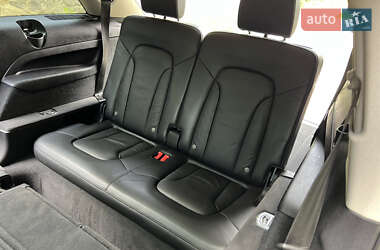 Внедорожник / Кроссовер Audi Q7 2012 в 