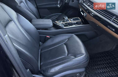 Внедорожник / Кроссовер Audi Q7 2016 в 
