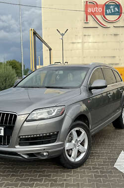 Внедорожник / Кроссовер Audi Q7 2014 в 