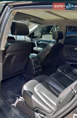 Внедорожник / Кроссовер Audi Q7 2007 в 