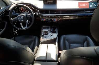 Внедорожник / Кроссовер Audi Q7 2017 в 