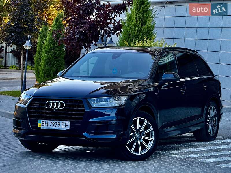 Позашляховик / Кросовер Audi Q7 2017 в Одесі